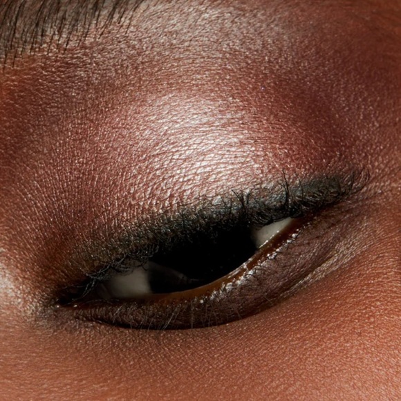 MAC Girlie Satin Eyeshadow NIB - Picture 5 of 8